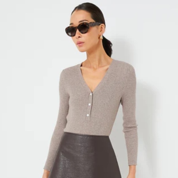 Tuckernuck Tops - Tuckernuck Oat Hendrix Henley Size M Ribbed Normcore Minimalist Quiet Luxury